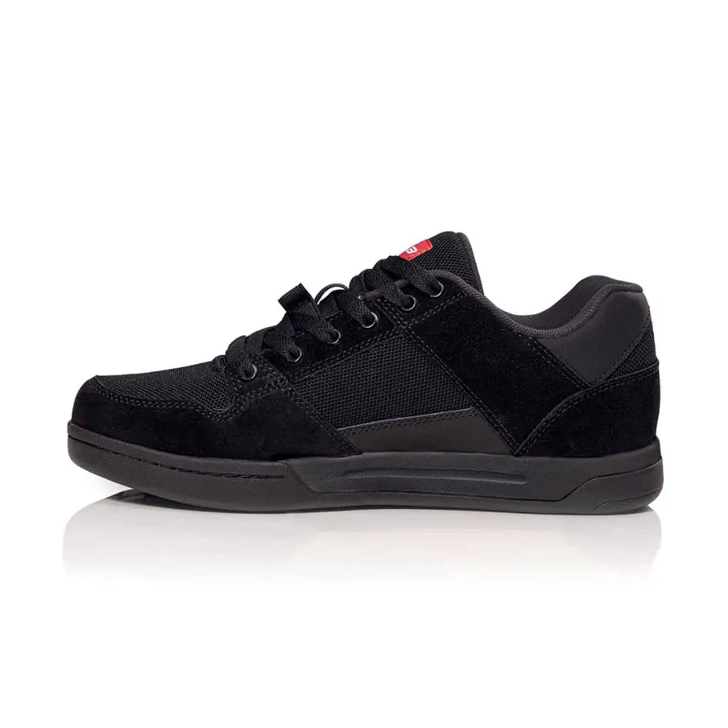 SCF0336_scarpa-brn-bmx-dirt-flat-nera_2_Z.webp
